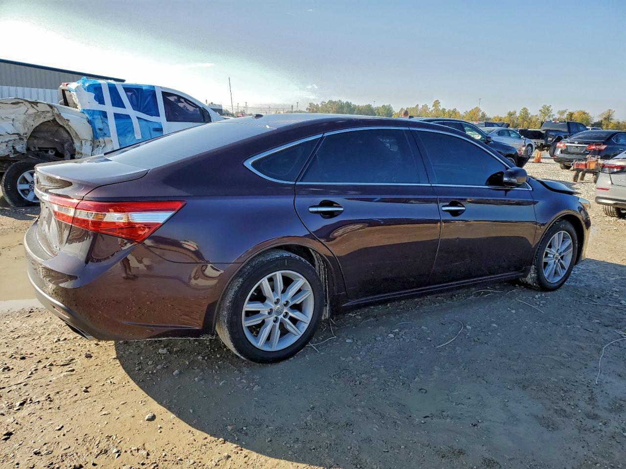 2015 Toyota Avalon Xle - Фото 3