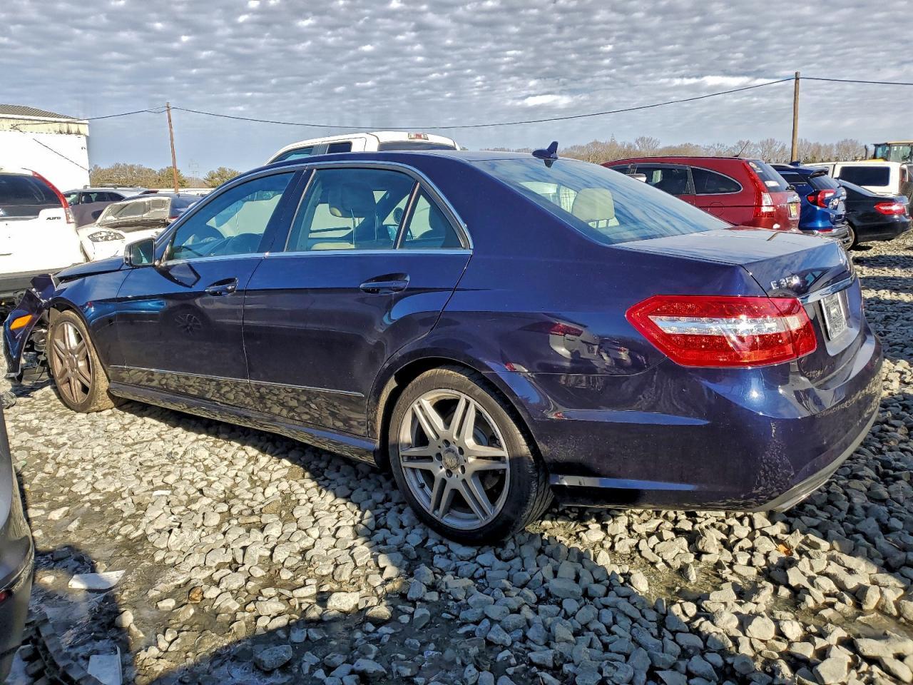 2011 Mercedes-Benz E 350 4Matic - Фото 2