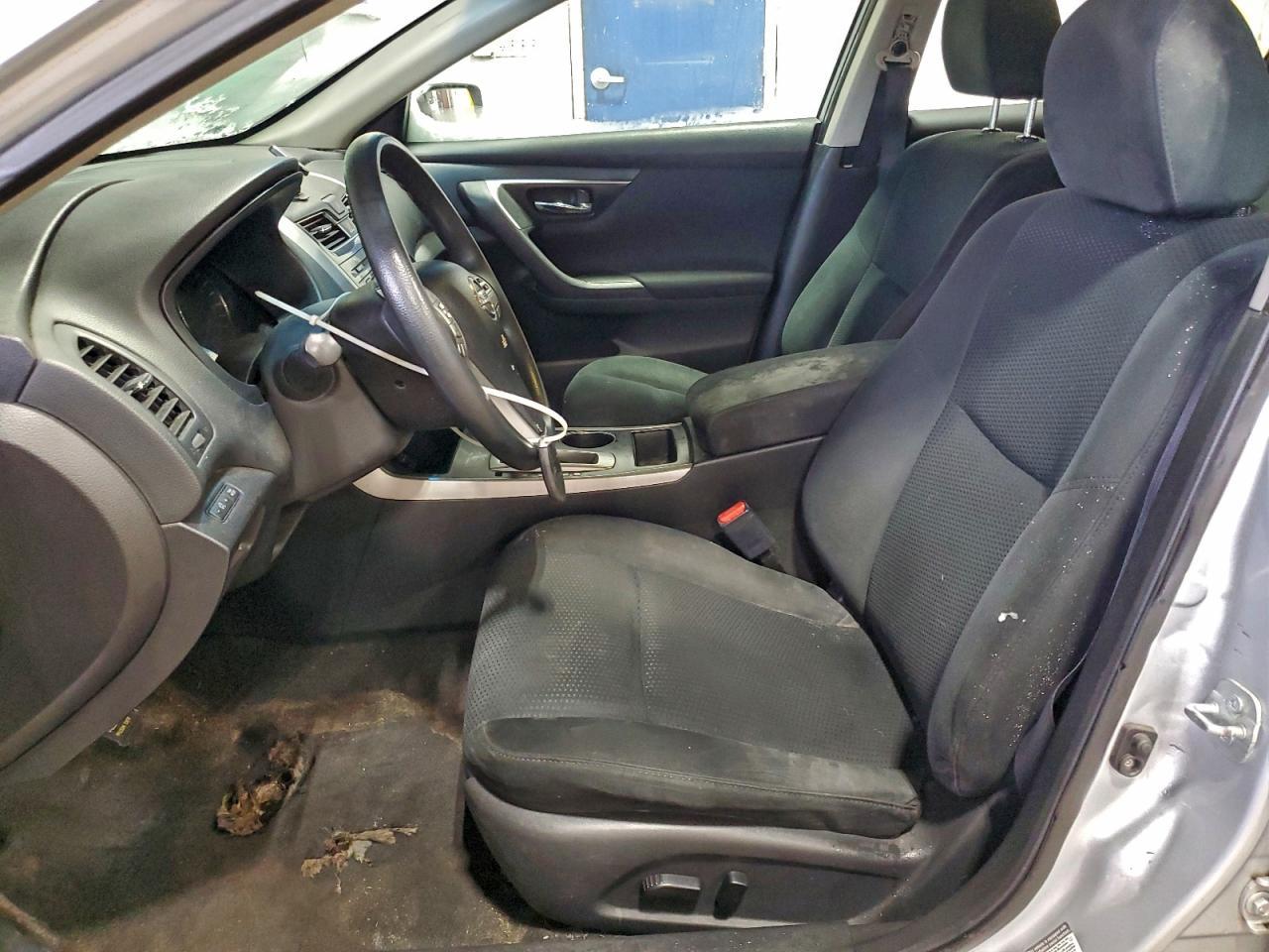 2015 Nissan Altima 2.5 - Image 7