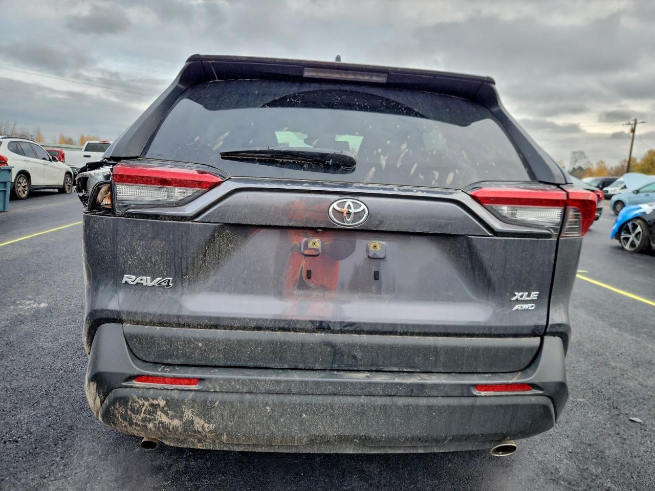 2025 Toyota Rav4 Xle Premium - Image 6