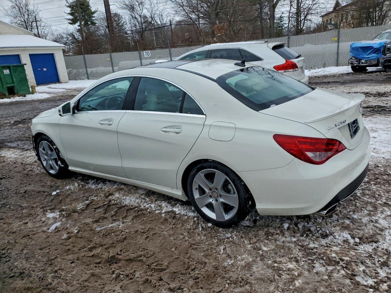 2015 Mercedes-Benz Cla 250 4Matic - Image 2
