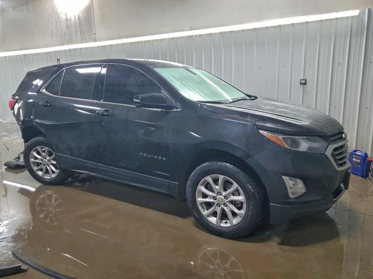 2020 Chevrolet Equinox Ls - Image 4