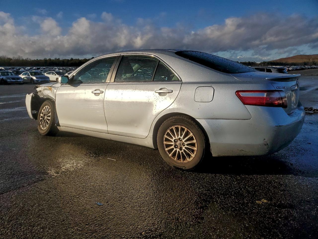 2007 Toyota Camry Ce - Image 2