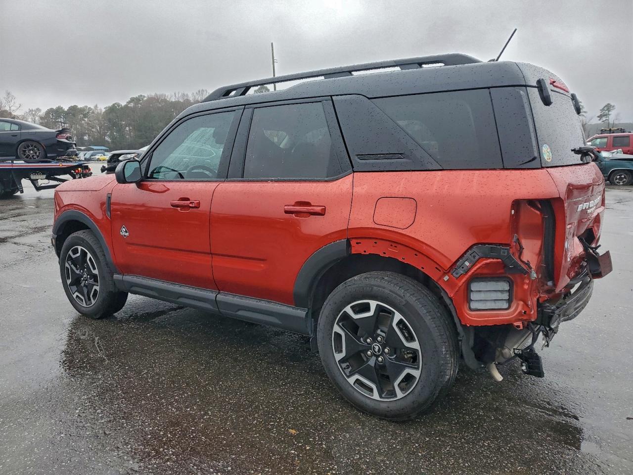 2024 Ford Bronco Sport Outer Banks - Image 2