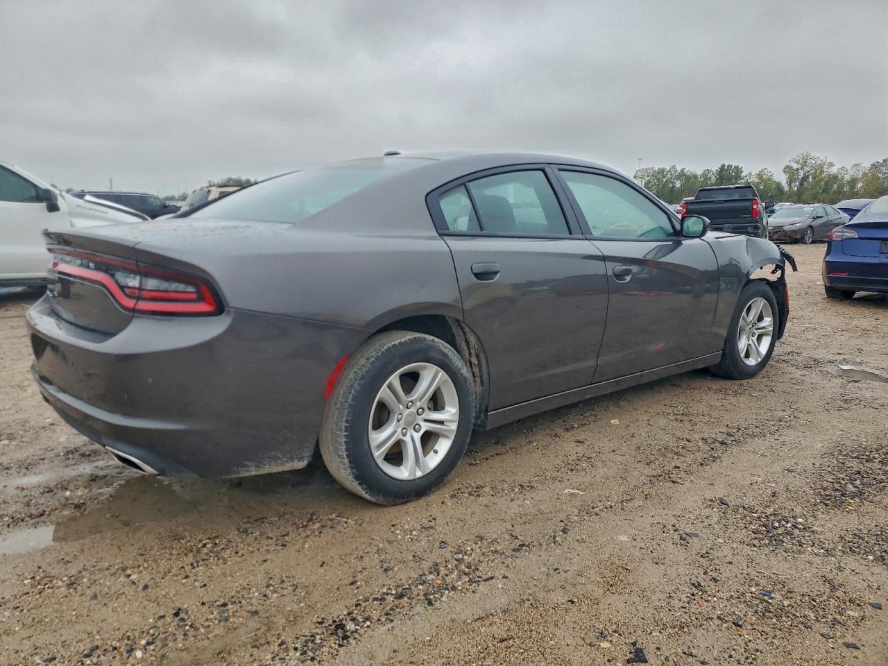 2022 Dodge Charger Sxt - Фото 3