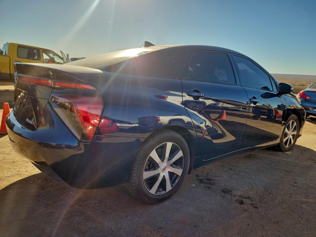 2017 Toyota Mirai - Фото 3