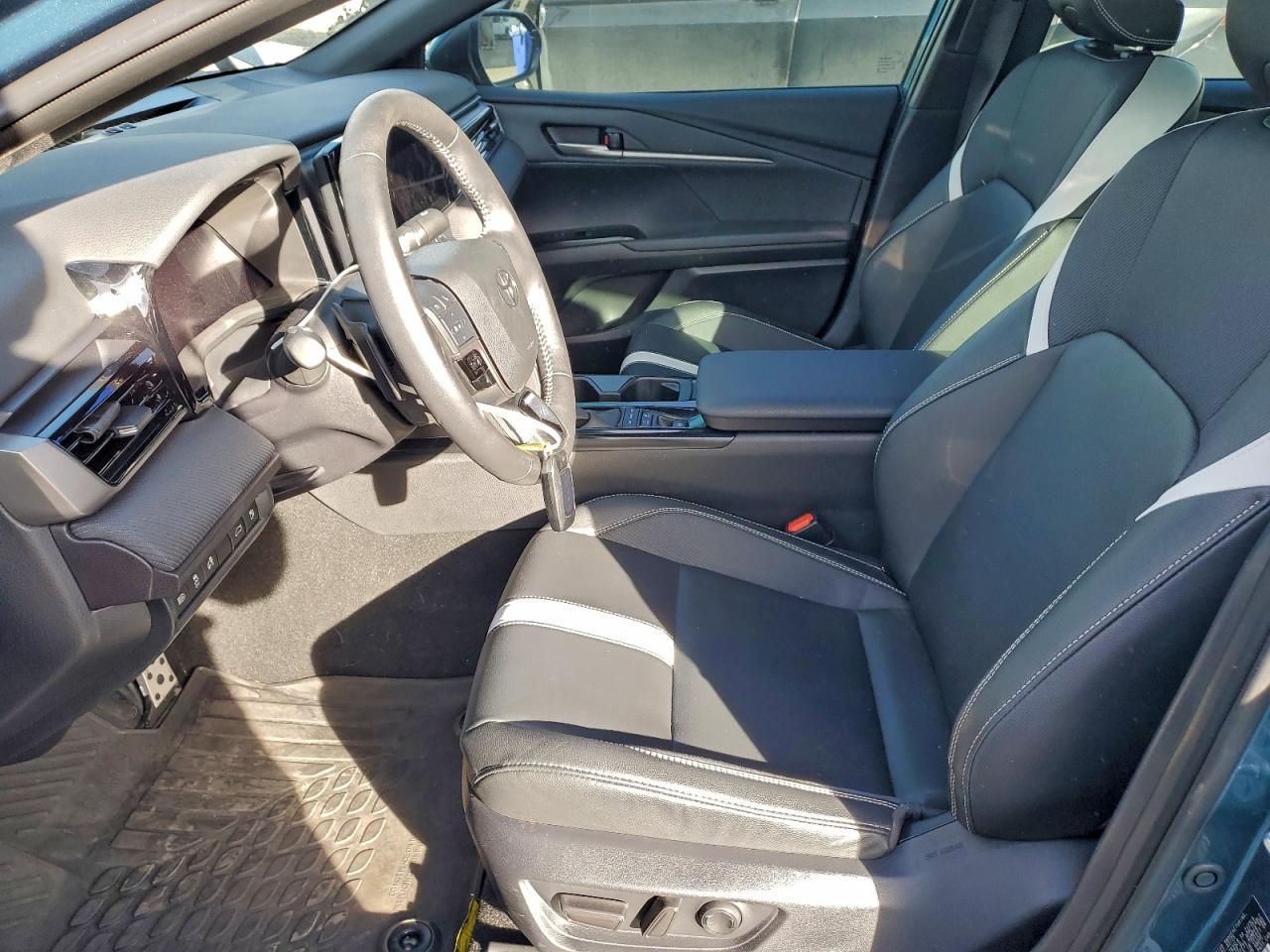 2025 Toyota Camry Xse - Image 7