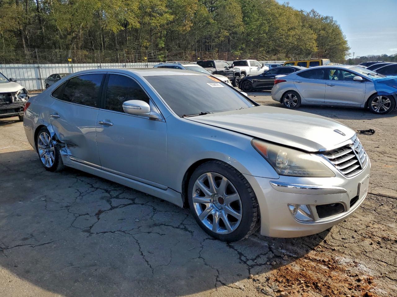 2011 Hyundai Equus Signature - Image 4