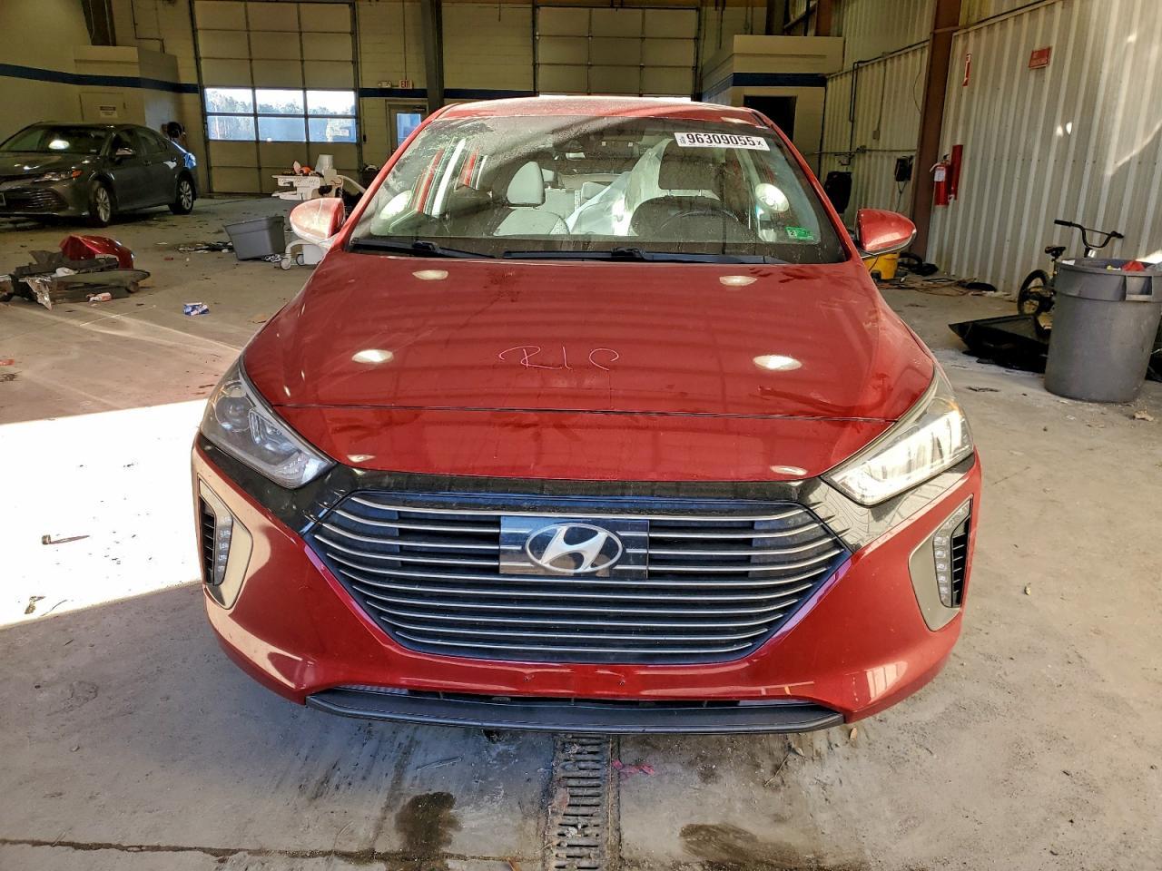 2019 Hyundai Ioniq Sel - Image 5