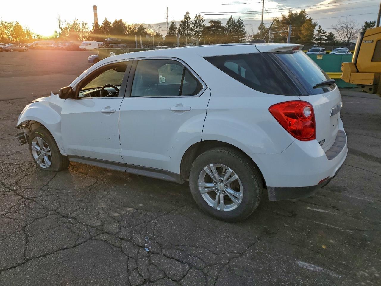 2015 Chevrolet Equinox Ls - Фото 2