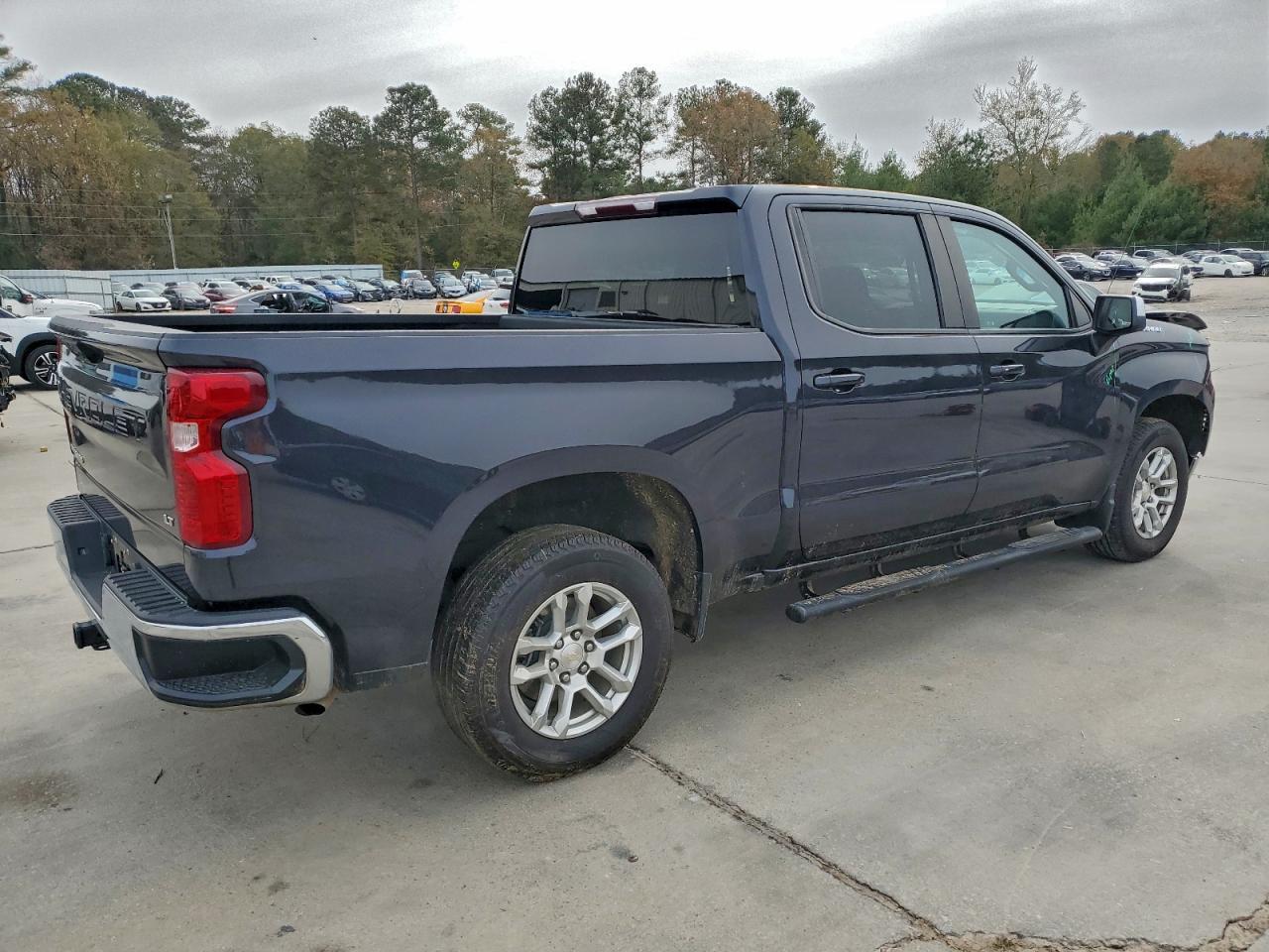 2023 Chevrolet Silverado C1500 Lt - Image 3