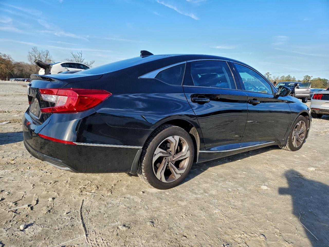 2020 Honda Accord Ex - Фото 3