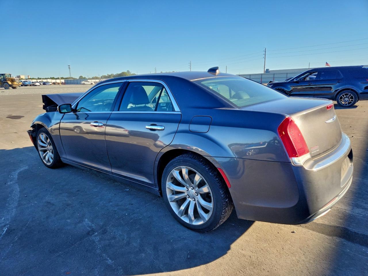 2020 Chrysler 300 Limited - Image 2