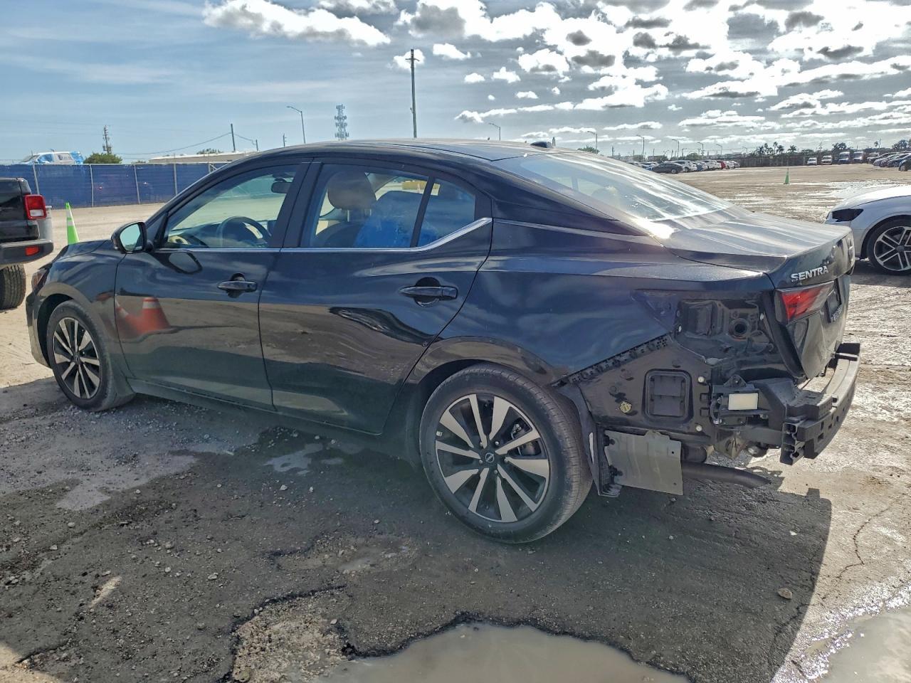 2025 Nissan Sentra Sv - Фото 2