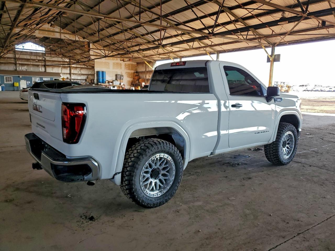 2024 GMC Sierra C1500 - Фото 3