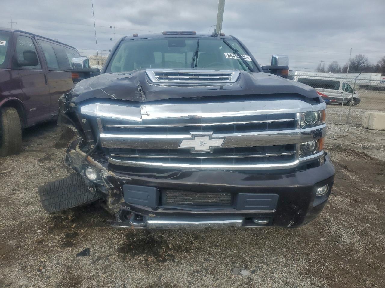 2018 Chevrolet Silverado K3500 High Country - Image 5