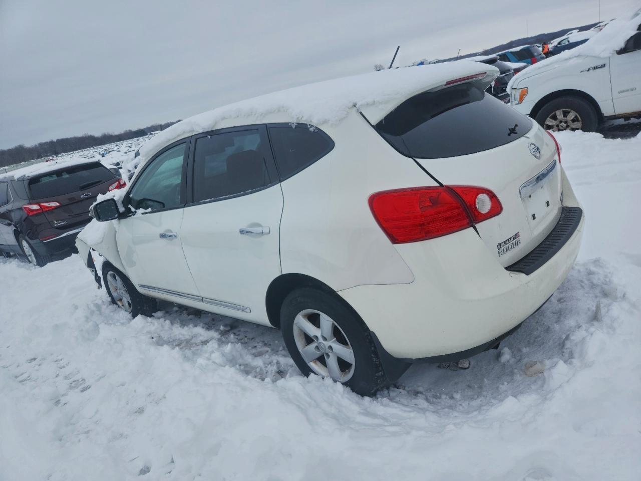 2012 Nissan Rogue S - Image 2