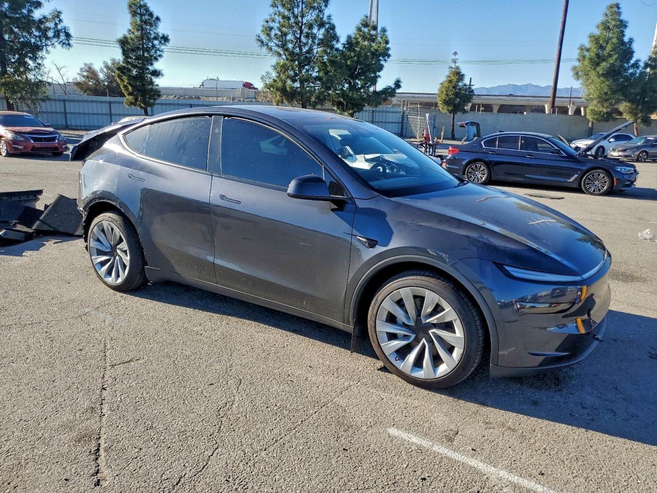 2026 Tesla Model Y - Image 4
