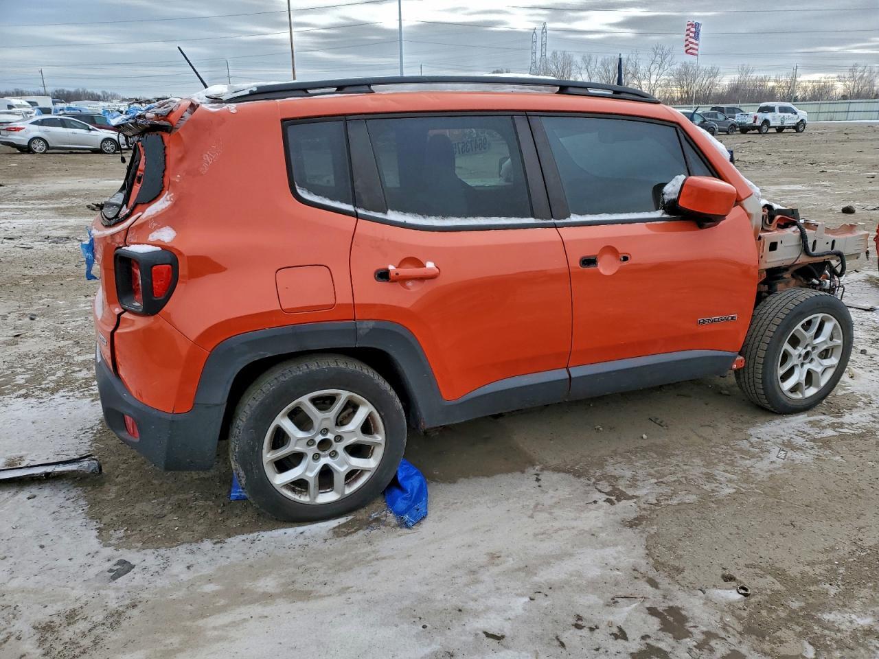2015 Jeep Renegade Latitude - Image 3