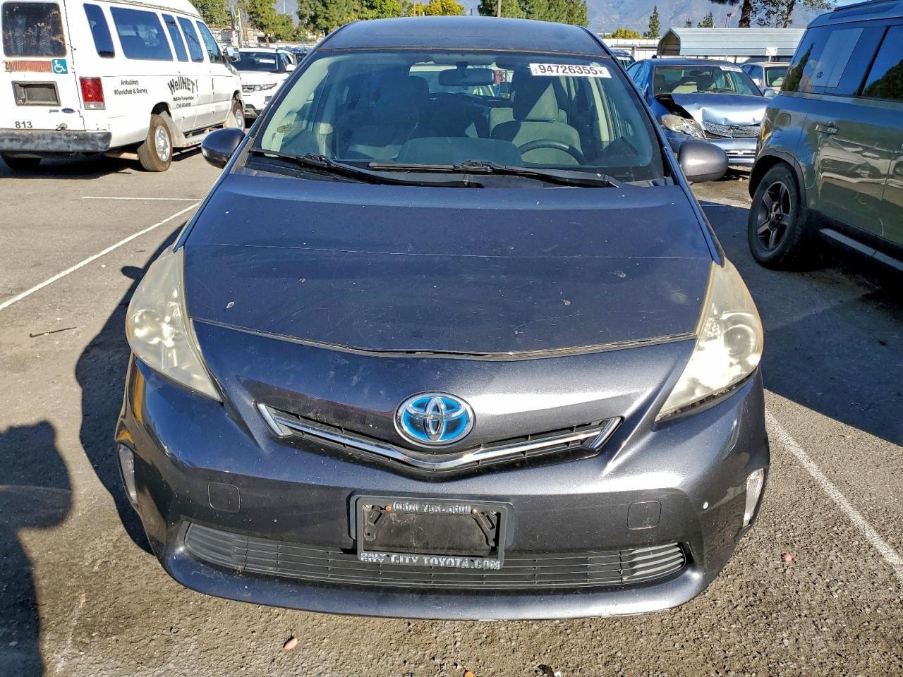 2014 Toyota Prius V - Фото 5