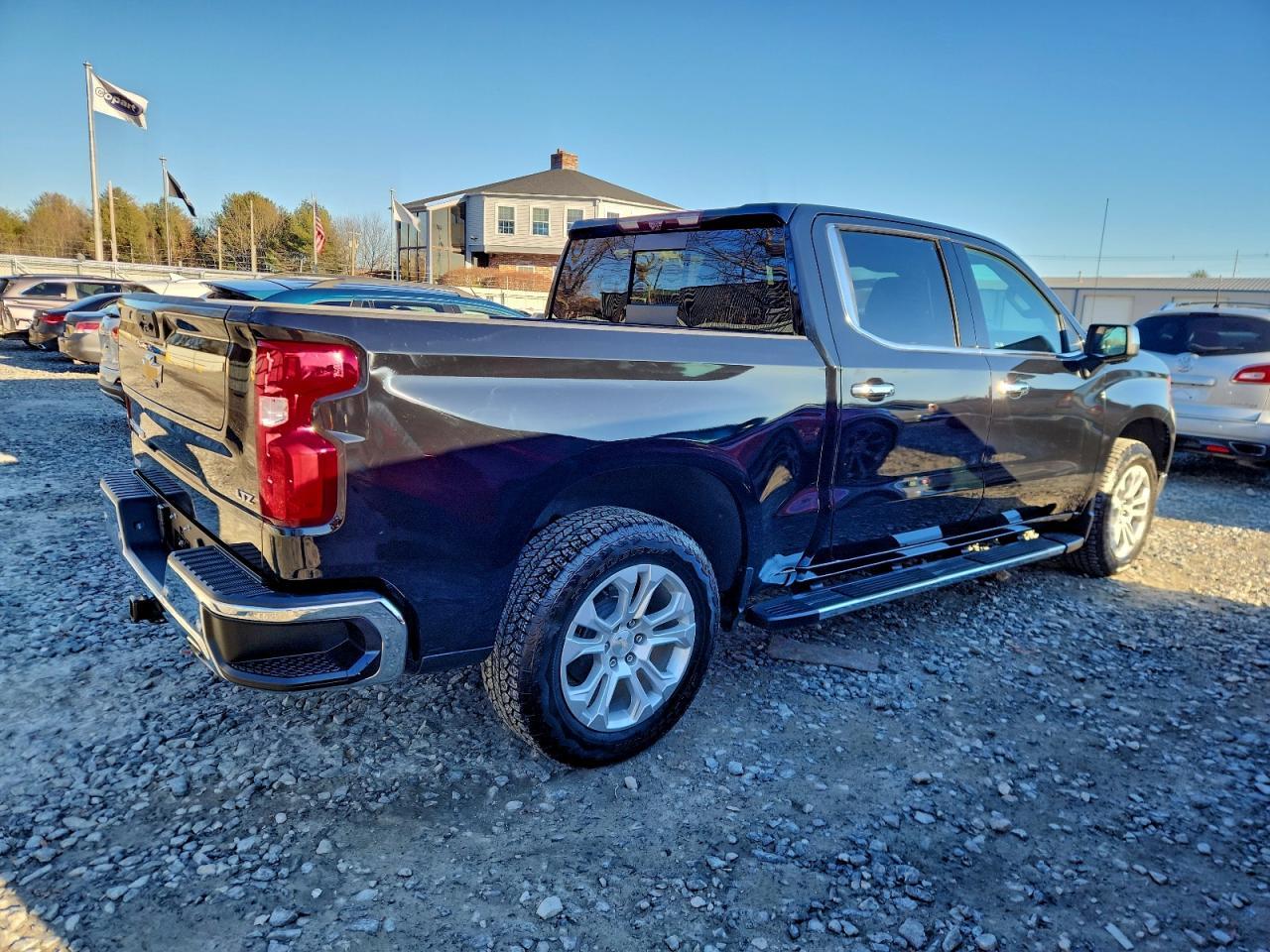2022 Chevrolet Silverado K1500 Ltz - Image 3