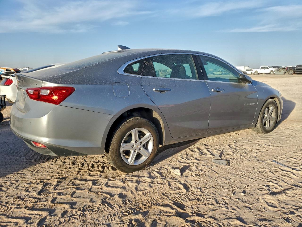 2024 Chevrolet Malibu - Фото 3