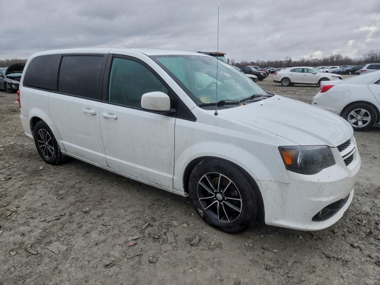 2019 Dodge Grand Caravan Gt - Фото 4