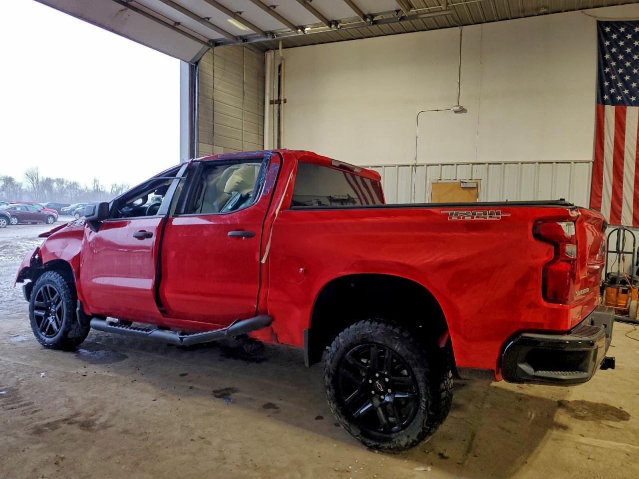2024 Chevrolet Silverado K1500 Trail Boss Custom - Фото 2