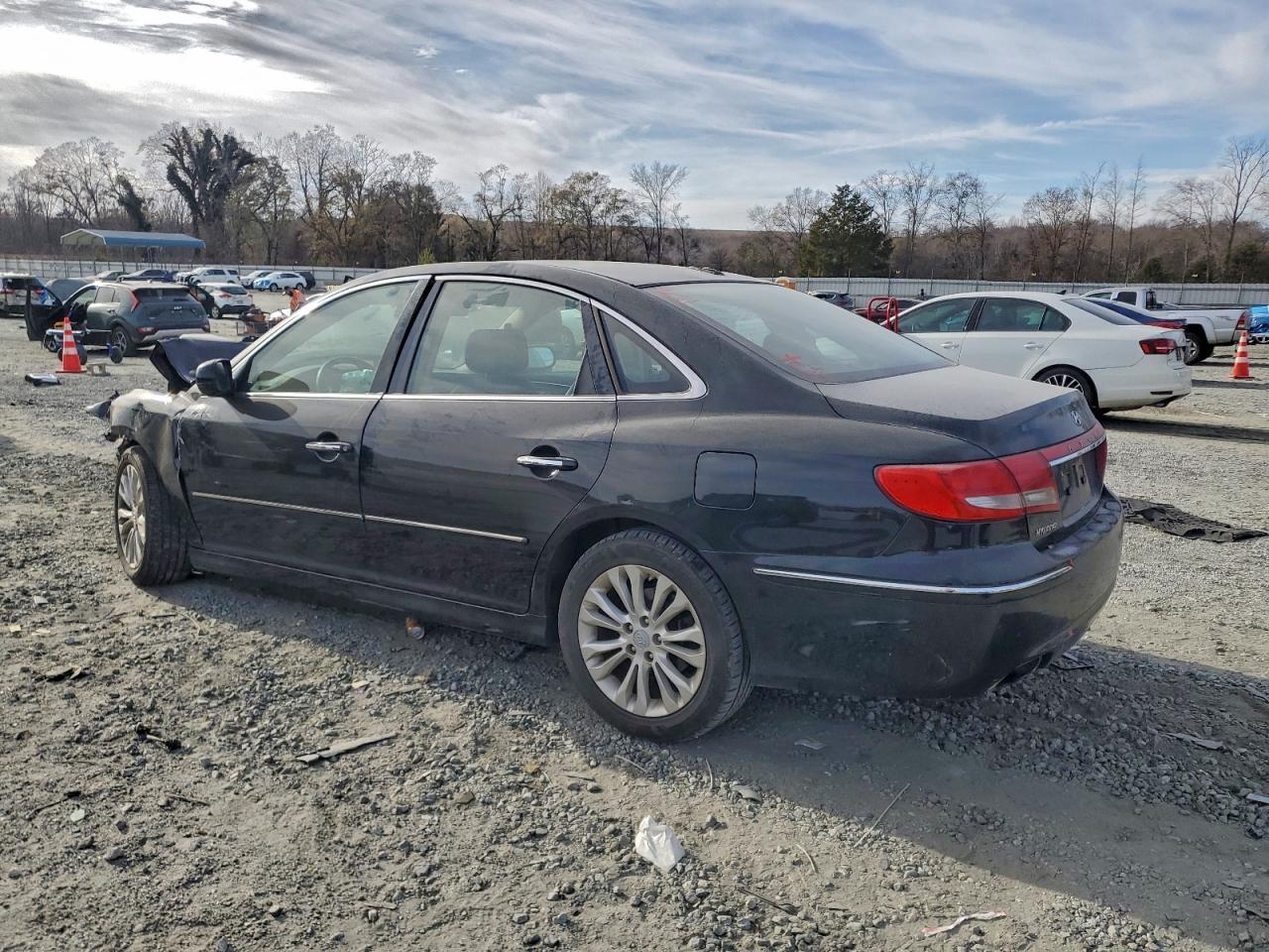 2011 Hyundai Azera Gls - Image 2