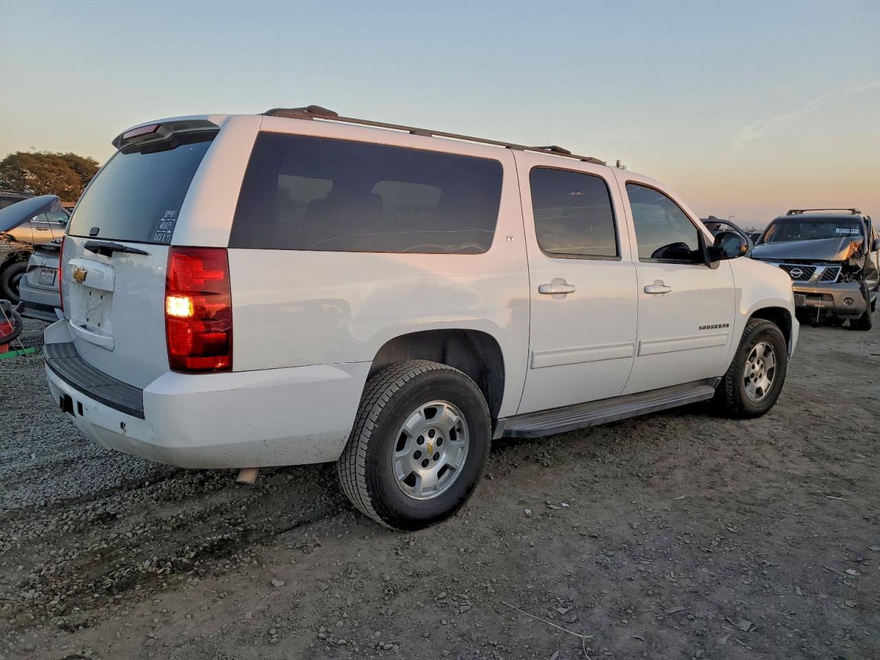 2013 Chevrolet Suburban C1500 Lt - Фото 3