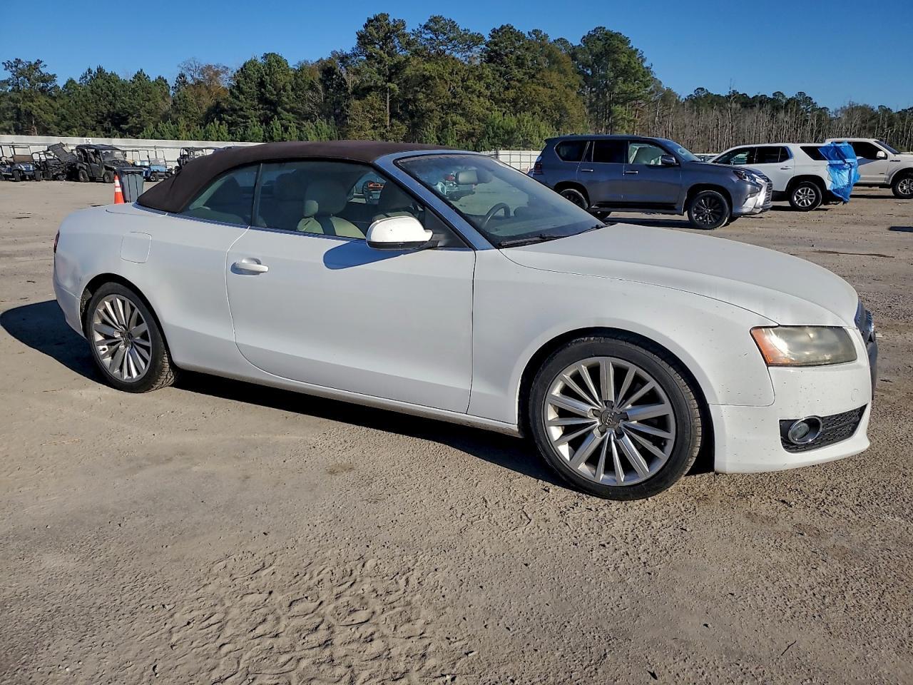 2010 Audi A5 Premium Plus - Фото 4