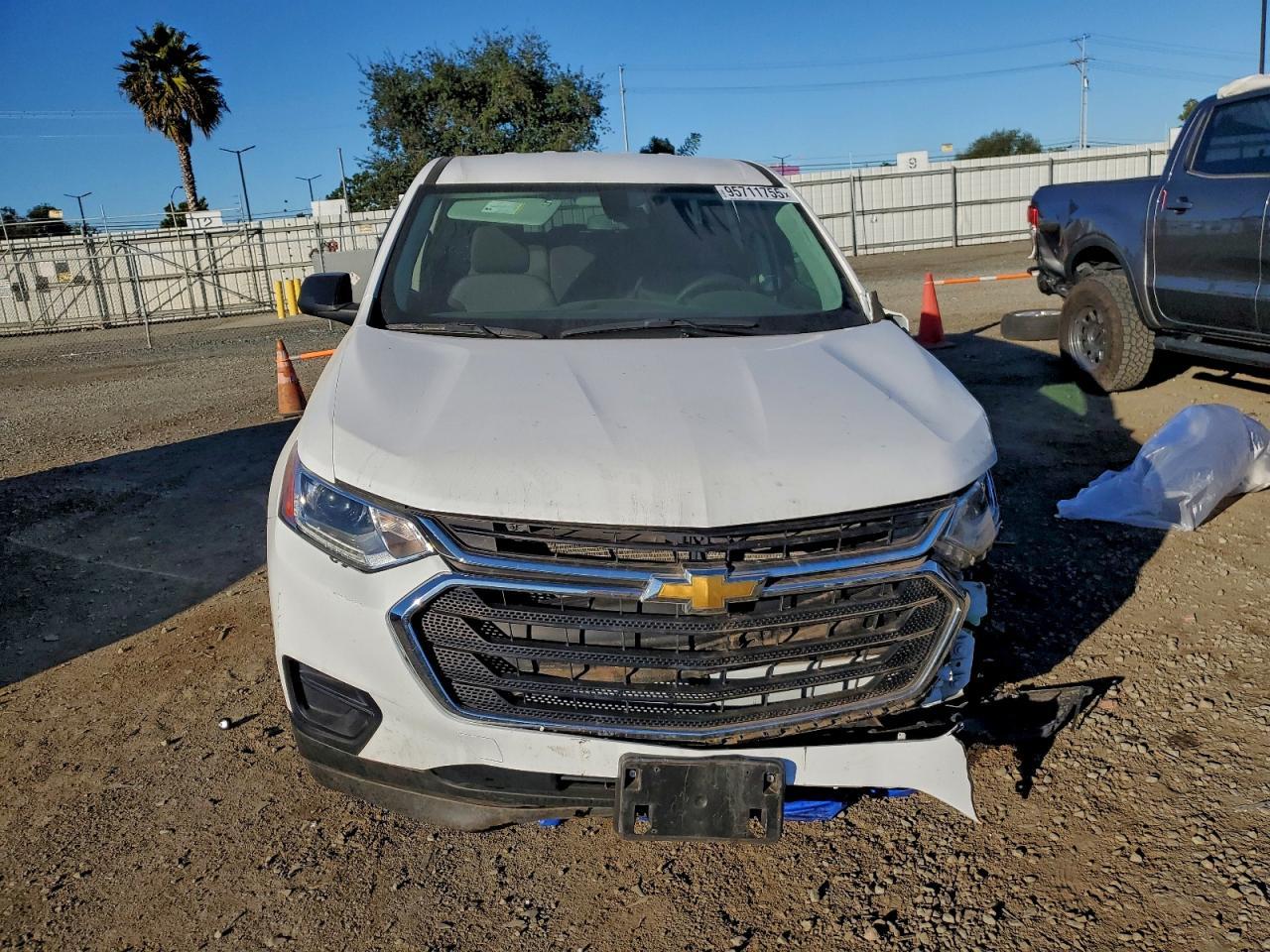 2021 Chevrolet Traverse Ls - Image 5