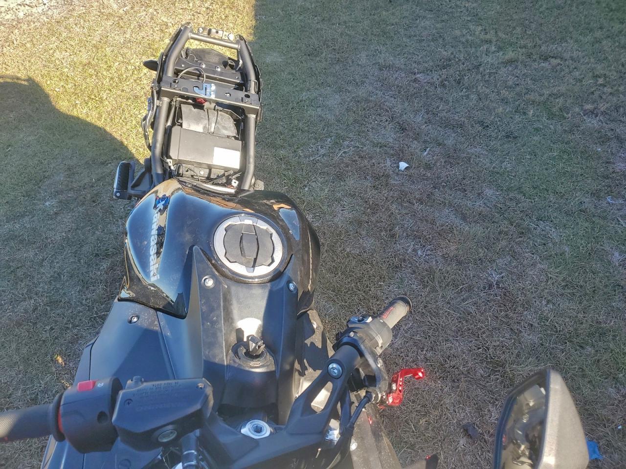 2025 Kawasaki Ex650 R - Фото 5