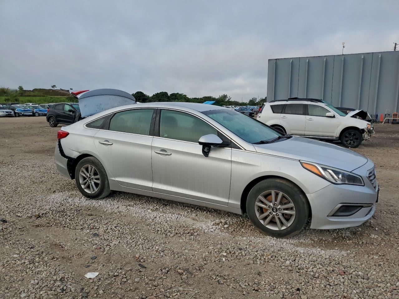 2016 Hyundai Sonata Se - Фото 4