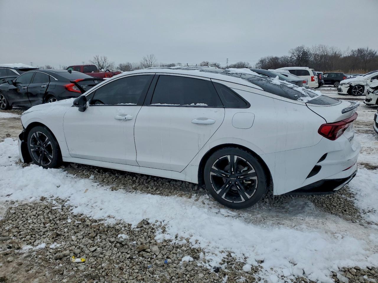 2022 Kia K5 Gt Line - Фото 2