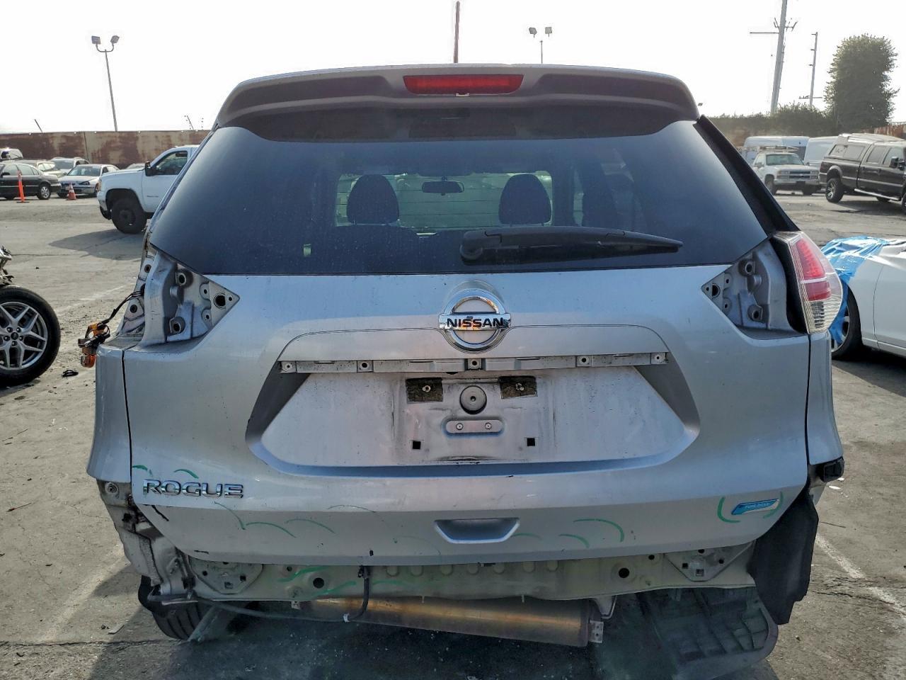 2014 Nissan Rogue S - Image 6
