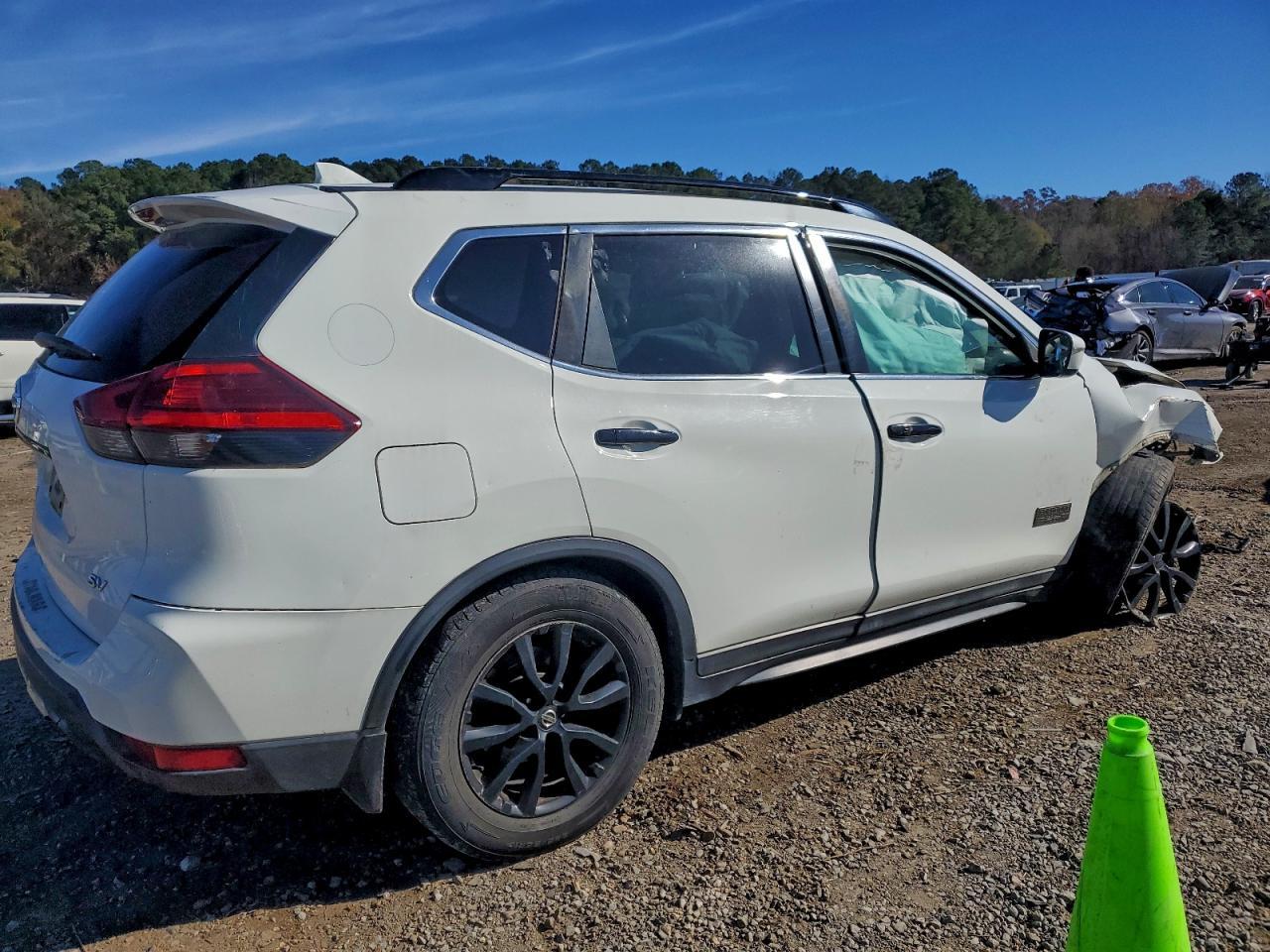 2017 Niss Rogue - Фото 3