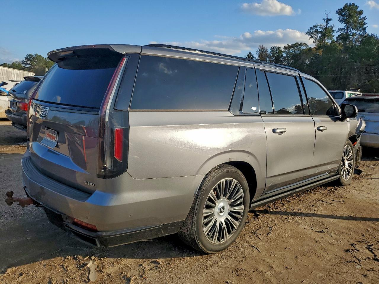2022 Cadillac Escalade Esv Sport Platinum - Image 3