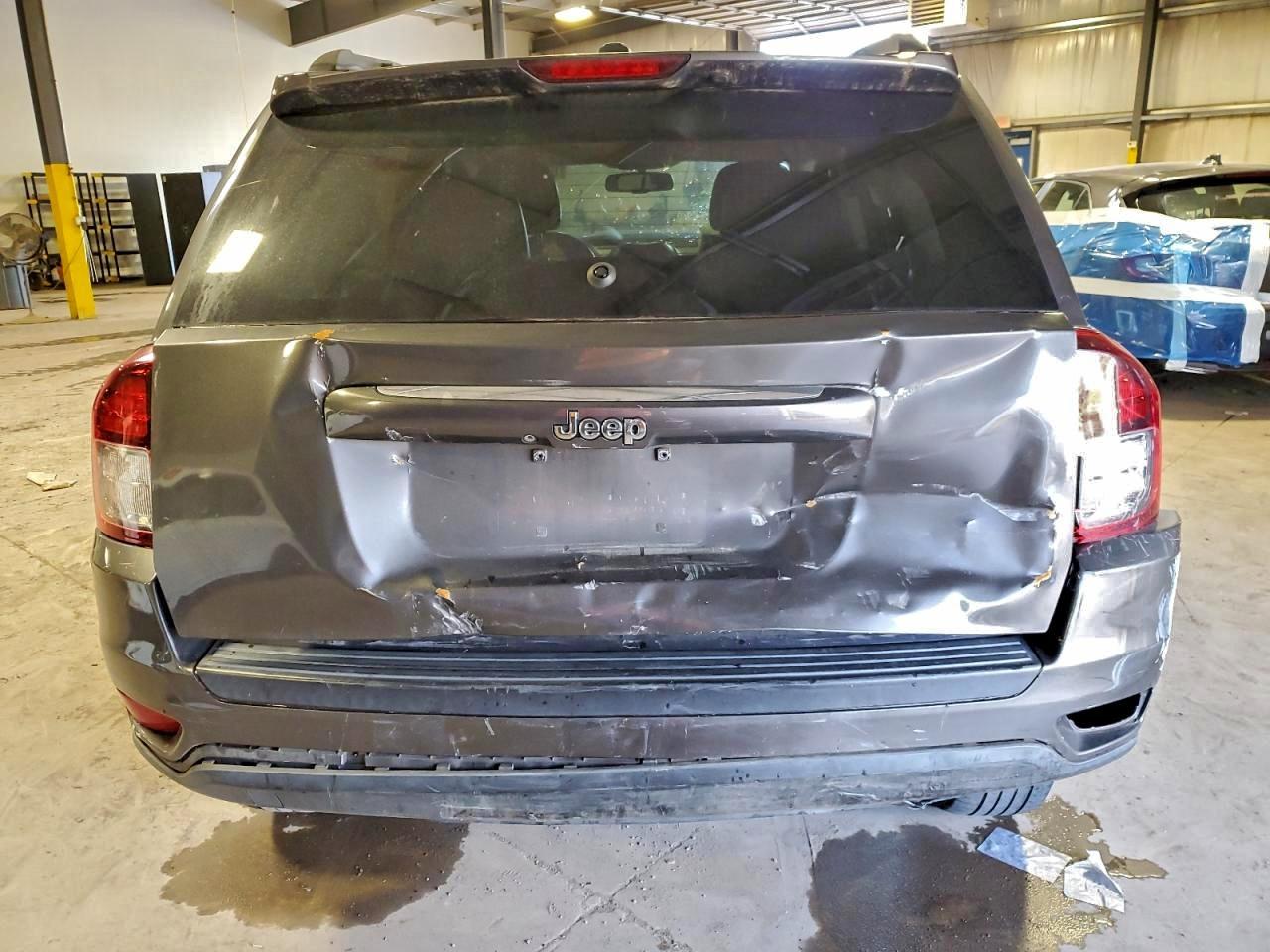 2016 Jeep Compass Latitude - Фото 6
