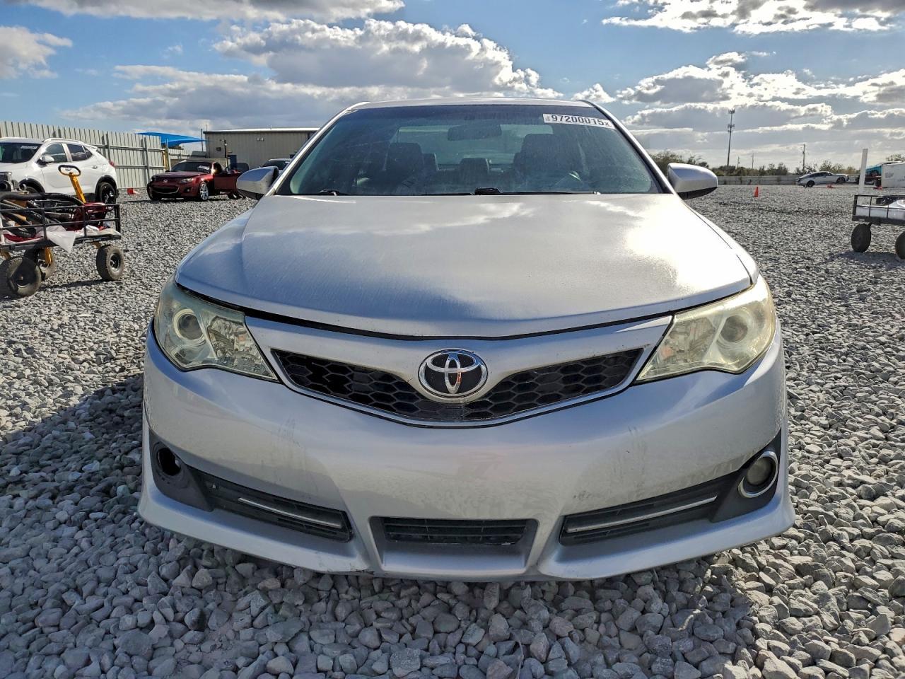 2014 Toyota Camry L - Фото 5