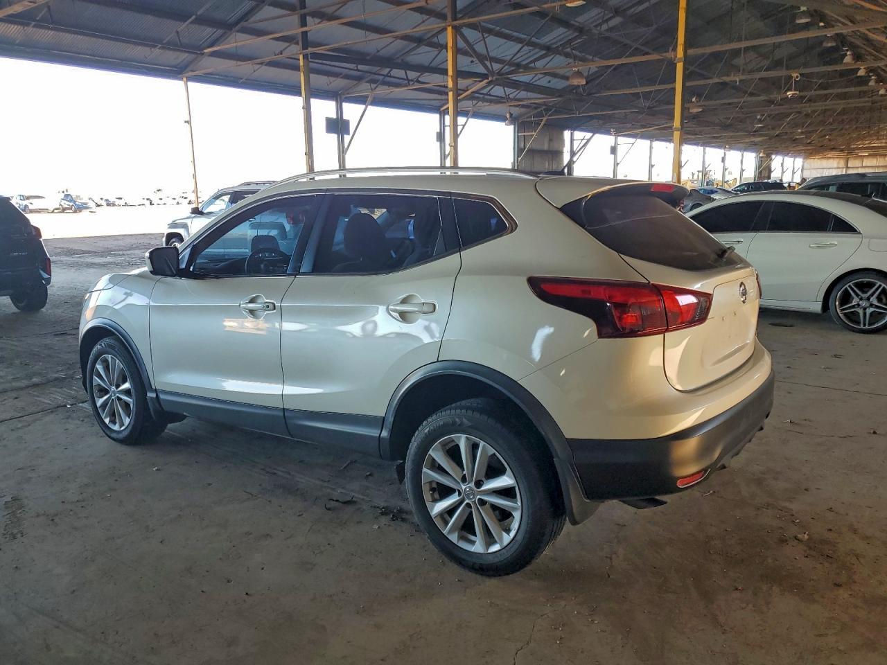 2017 Nissan Rogue Sport S - Image 2