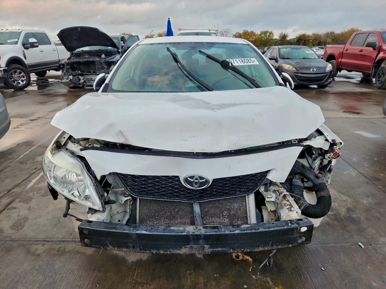 2010 Toyota Corolla Le - Image 5