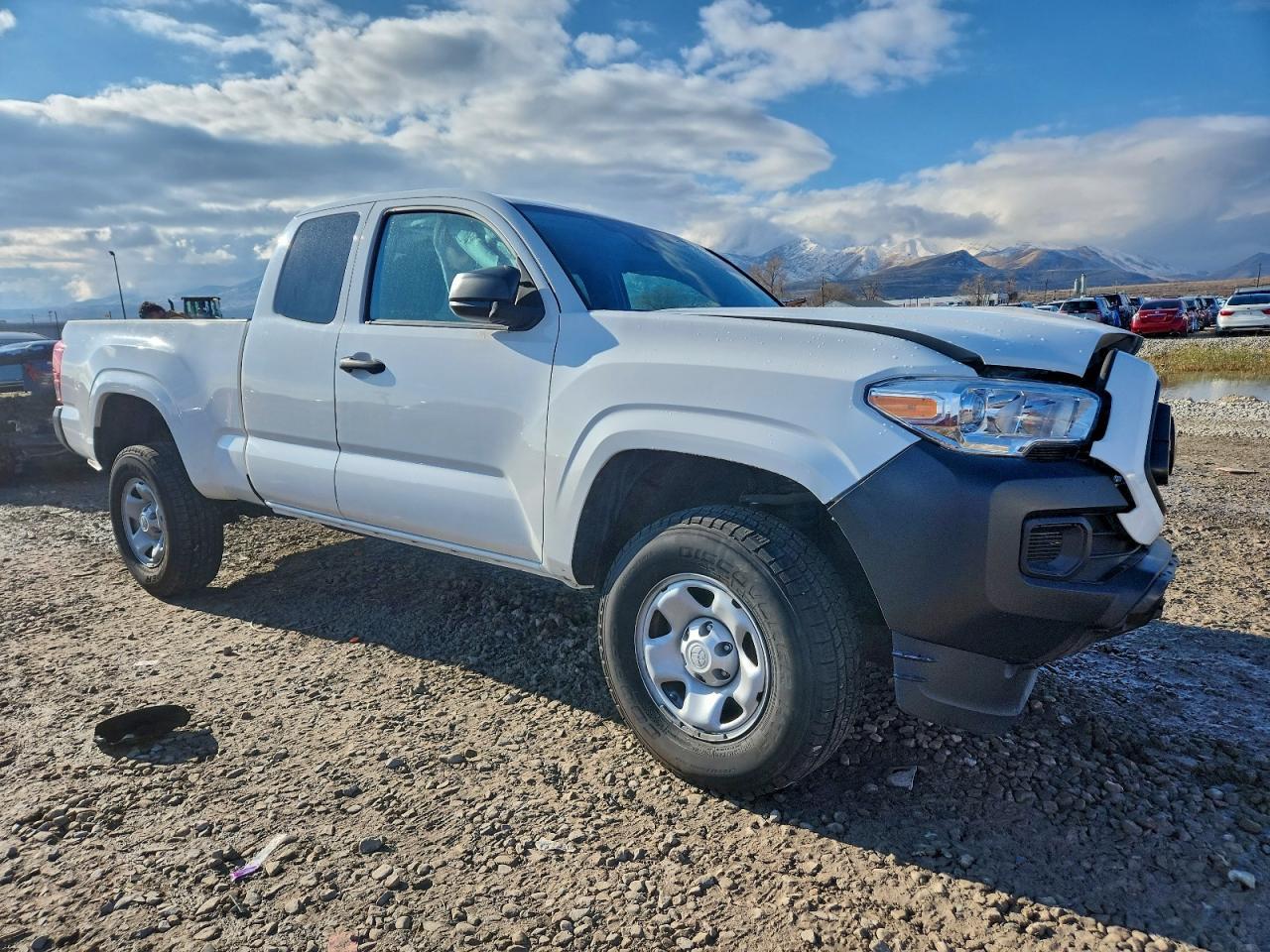 2023 Toyota Tacoma Access Cab - Image 4