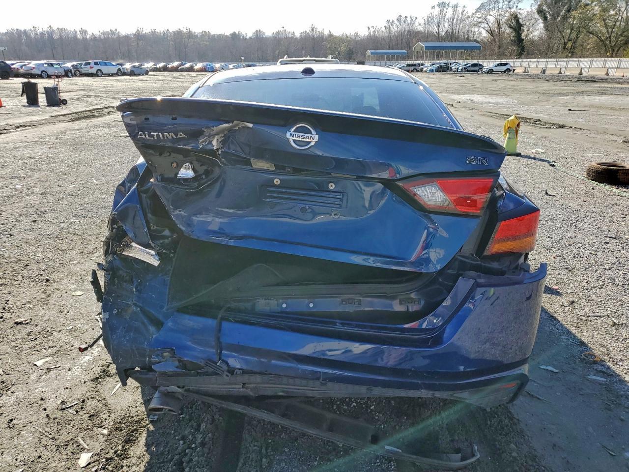 2019 Nissan Altima Sr - Image 6