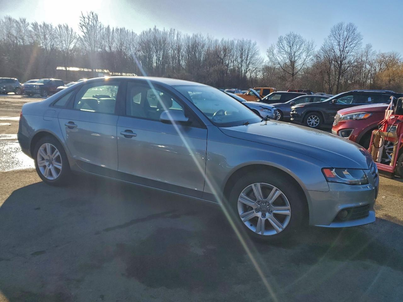 2010 Audi A4 Premium - Фото 4