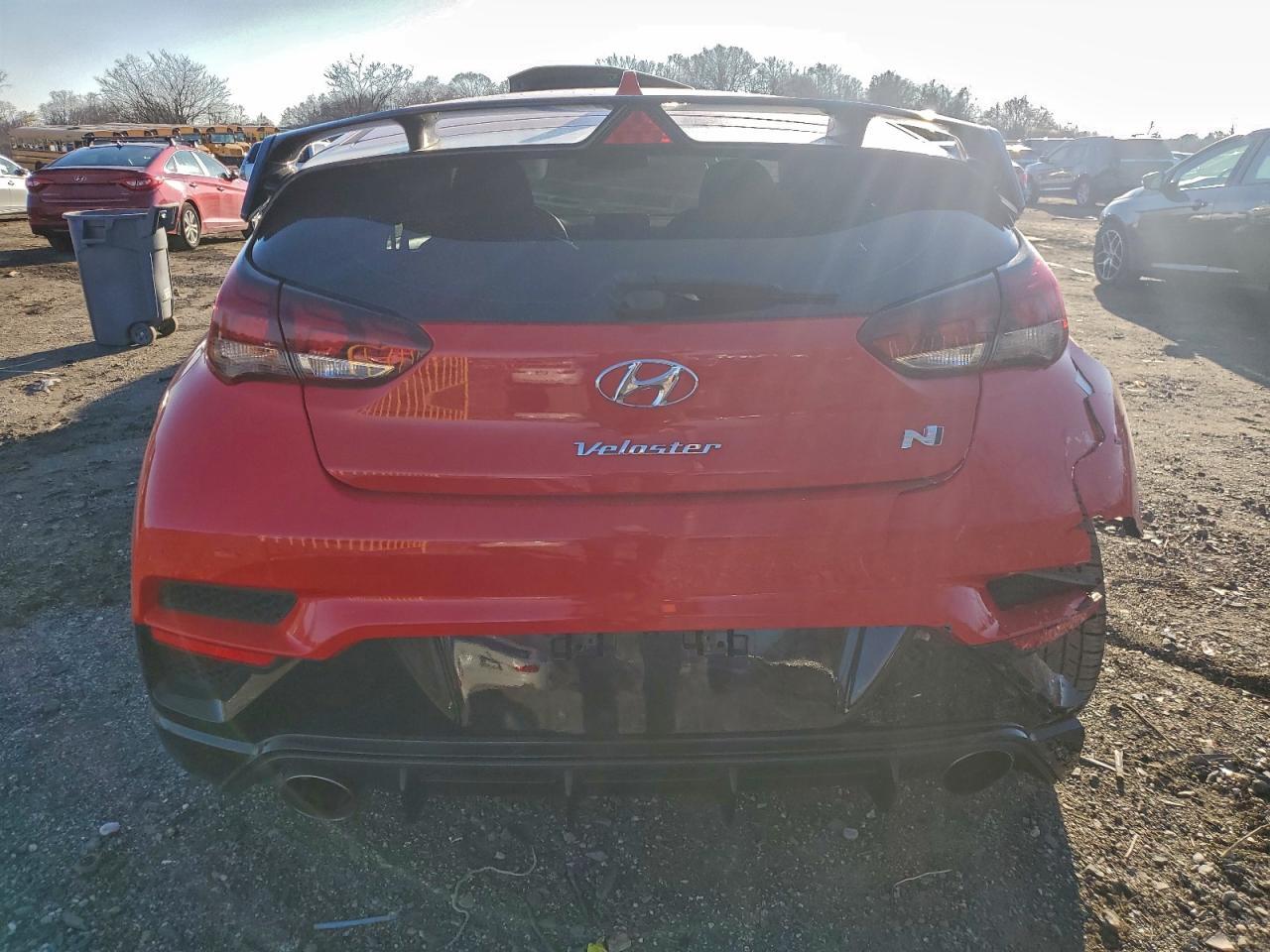 2019 Hyundai Veloster N - Image 6