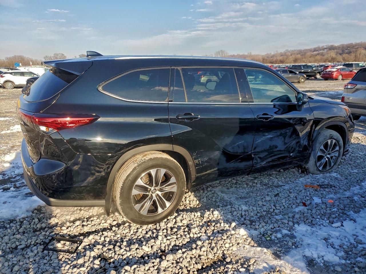 2021 Toyota Highlander Xle - Фото 3