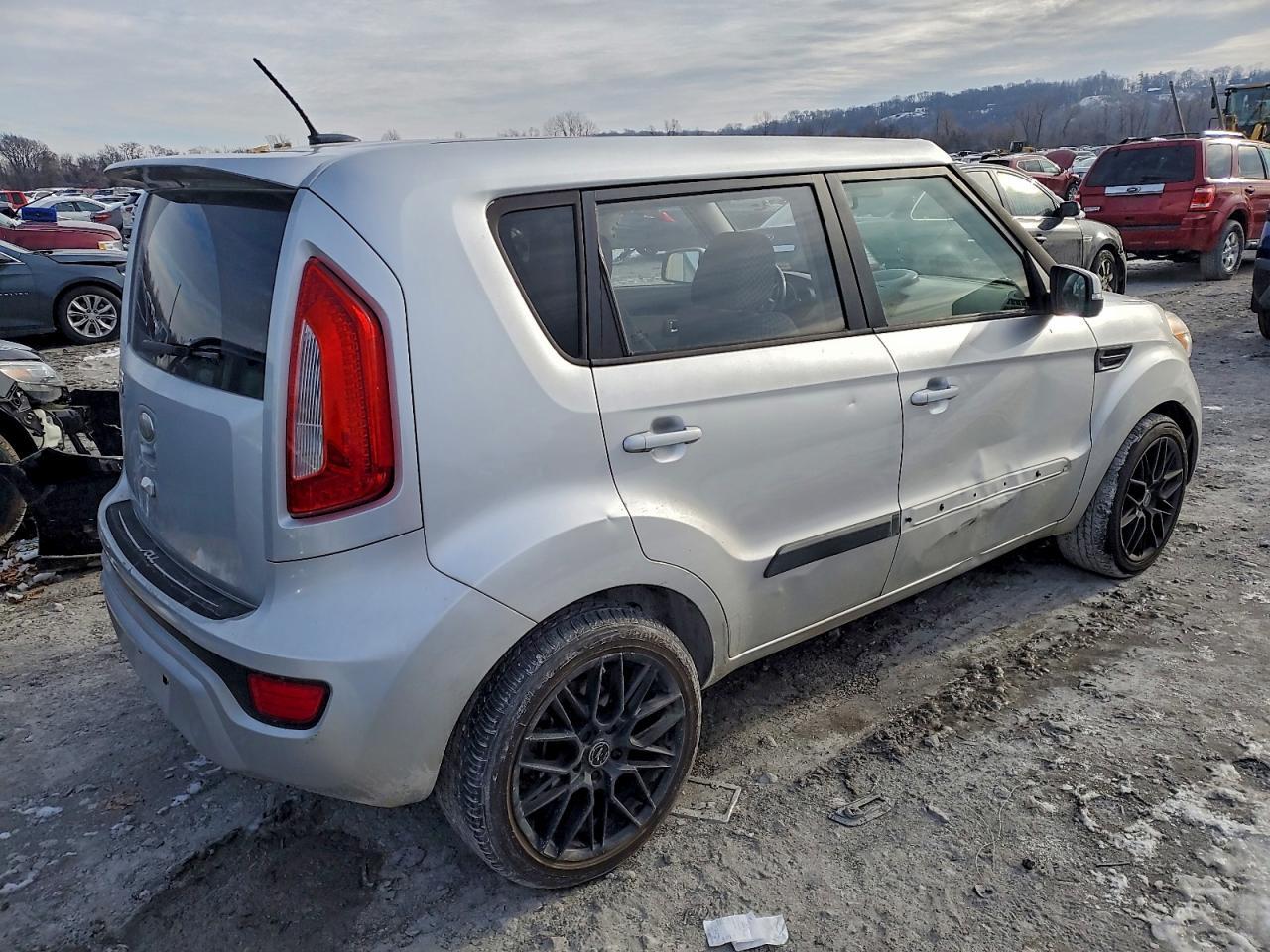 2013 Kia Soul + - Фото 3