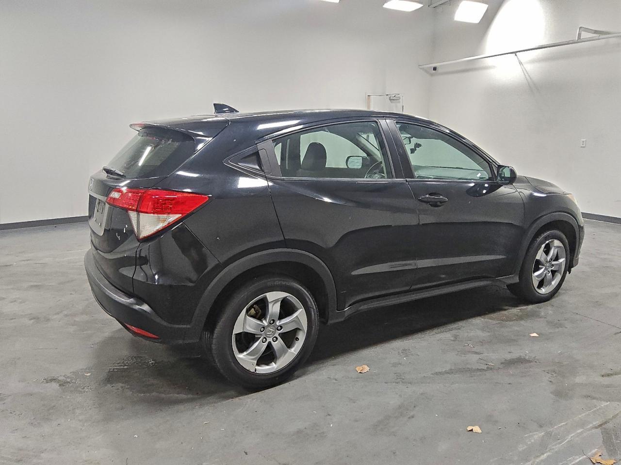 2021 Honda Hr-V Lx - Фото 3