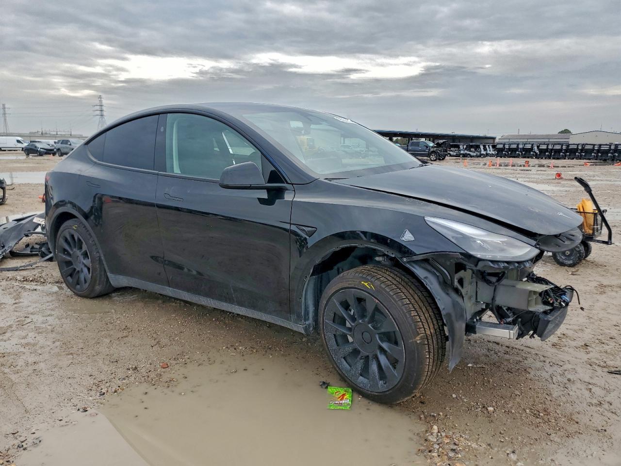 2023 Tesla Model Y - Image 4